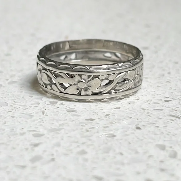 Vintage 14k white gold floral etched cut out engraved band ring size 7